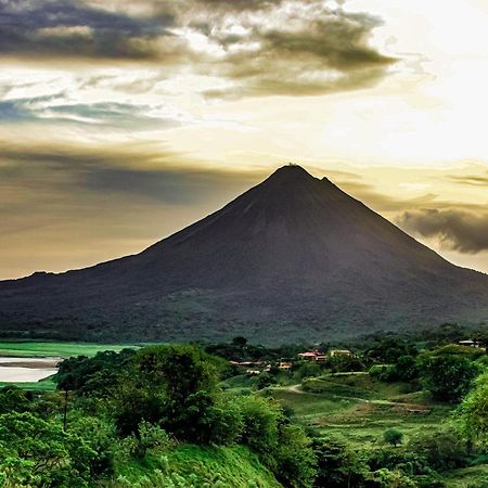 Essence Arenal Spa & Yoga El Castillo Exterior photo