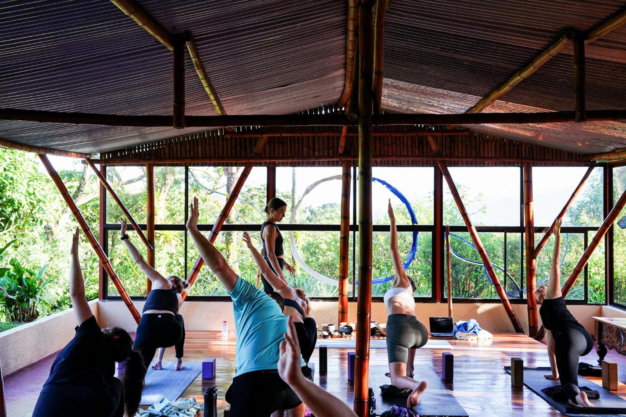 Essence Arenal Spa & Yoga El Castillo Exterior photo