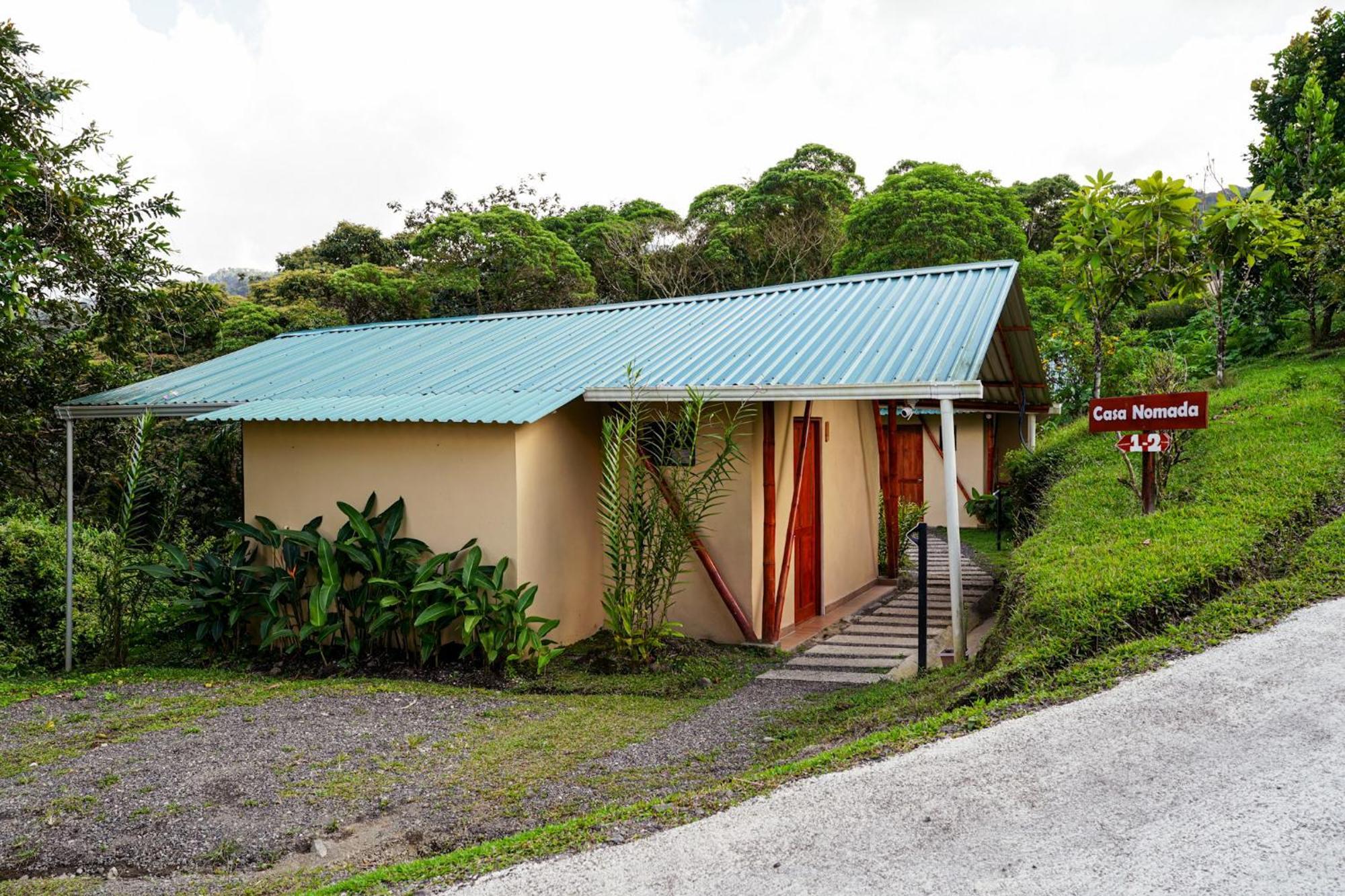 Essence Arenal Spa & Yoga El Castillo Exterior photo